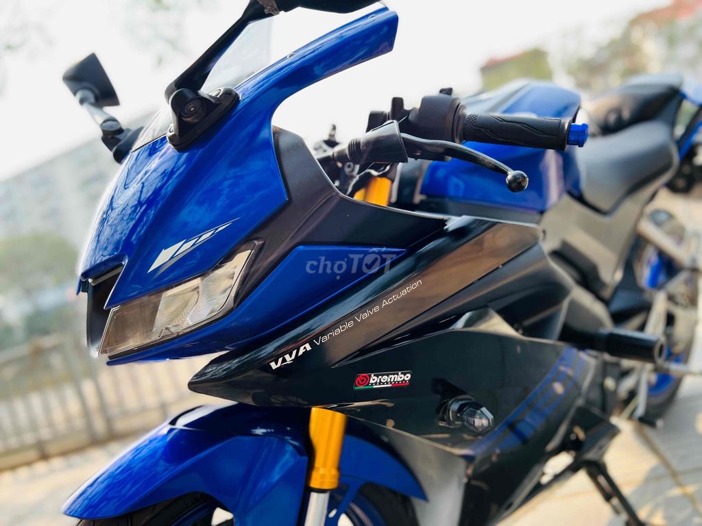 Yamaha R 15 v3 biển 29 xe lướt mới 95%.Bảo hành