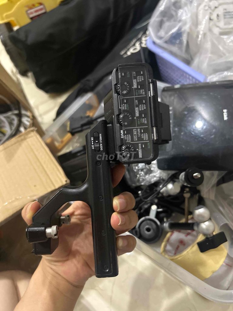 Tay cầm máy ảnh Sony XLR Handle Unit. Mua bán Máy ảnh, Máy quay tại Quận Gò Vấp Tp Hồ Chí Minh được đăng bởi Mai hình 1