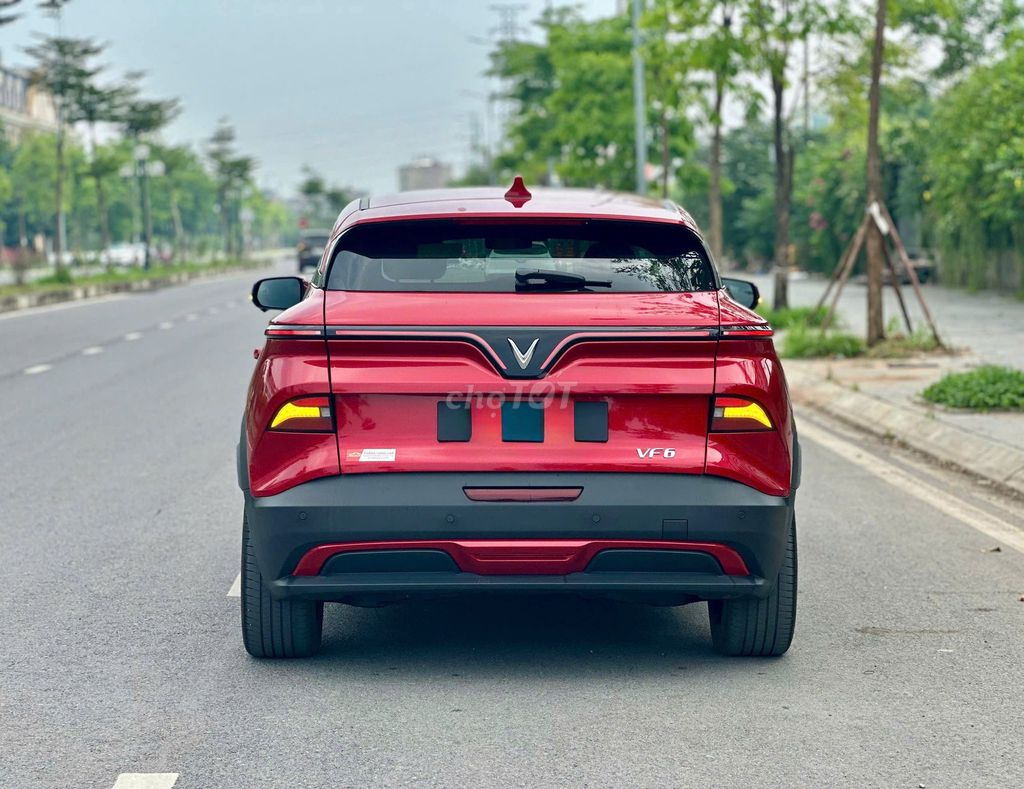 VinFast VF6 model 2025 Plus - 18000 km như mới. Mua bán Ô tô tại Quận 12 Tp Hồ Chí Minh được đăng bởi Nhung Nhung 961 hình 4