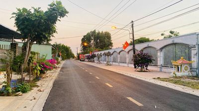 CHO THUÊ NHÀ NGUYÊN CĂN 150M2 MẶT TIỀN CỤM CÔNG NGHIỆP LONG PHƯỚC 1