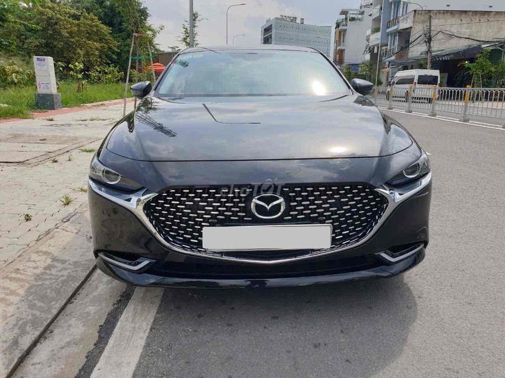 Mazda 3 2022 Luxury chỉ 169 triệu nhận xe