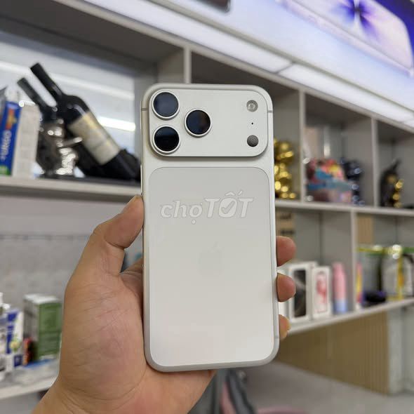 Apple iPhone 17 Pro Max 256GB Bạc Đã sử dụng. Mua bán Điện thoại tại Quận 1 Tp Hồ Chí Minh được đăng bởi Hội Đồ Điện Tử hình 1