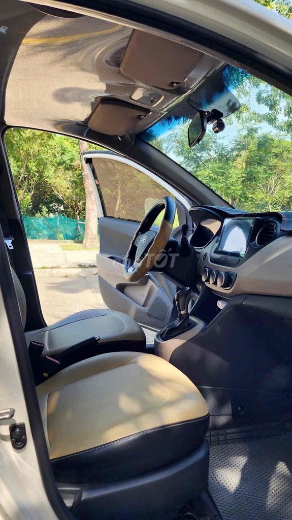 Hyundai Grand i10 2014 1.0 AT - 90000 km. Mua bán Ô tô tại Thành phố Thủ Đức Tp Hồ Chí Minh được đăng bởi Siêu Thị Ôtô Dĩ an hình 10