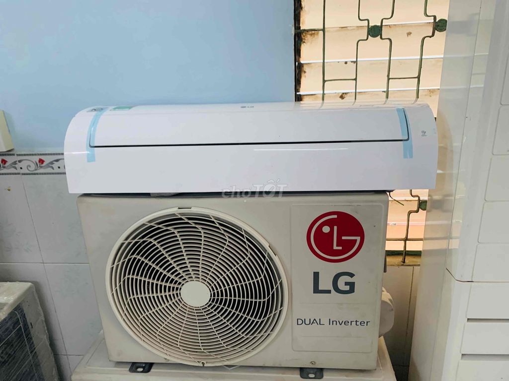 Máy lạnh LG 1.5Hp Inverter gas R32 trắng đẹp zin