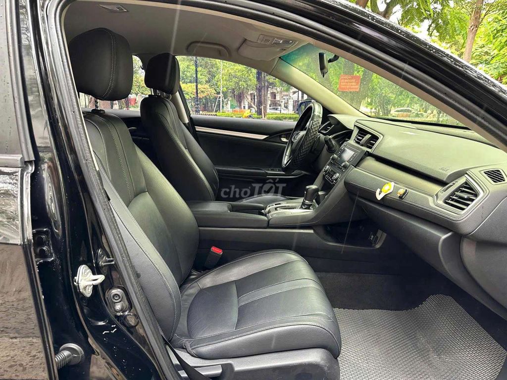 Chính chủ bán Honda Civic 1.8E 2017 nhập Thái. Mua bán Ô tô tại Quận Gò Vấp Tp Hồ Chí Minh được đăng bởi PHẠM VIỆT hình 7