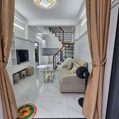 Nhà 3 Tầng đường huỳnh thị đồng thiết kế 4 phòng ngủ.