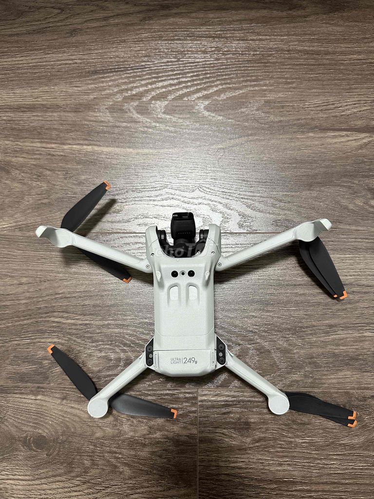Flycam dji mini 3 và xác mini 2