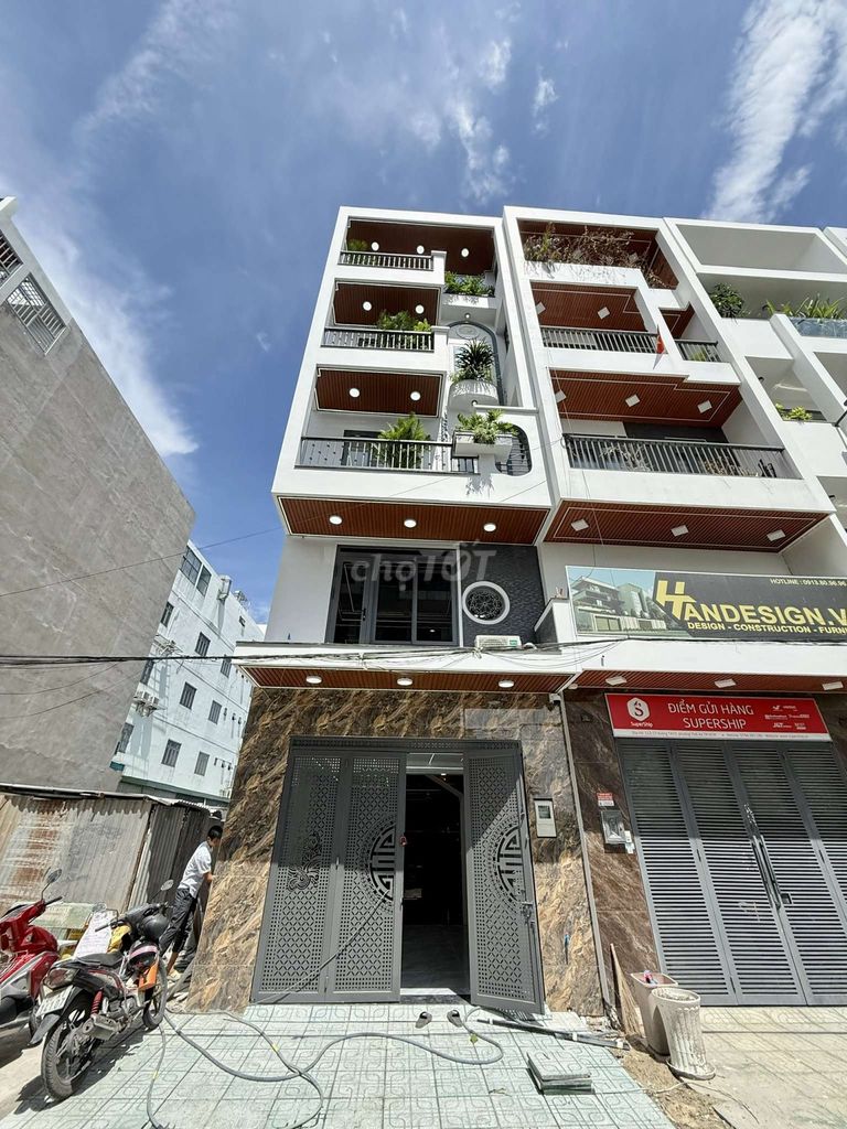 Siêu Phẩm Ngang 4,5m Xây 4 Tầng Thang Máy Hẻm 13m Khu VIP Lê Thị Riêng