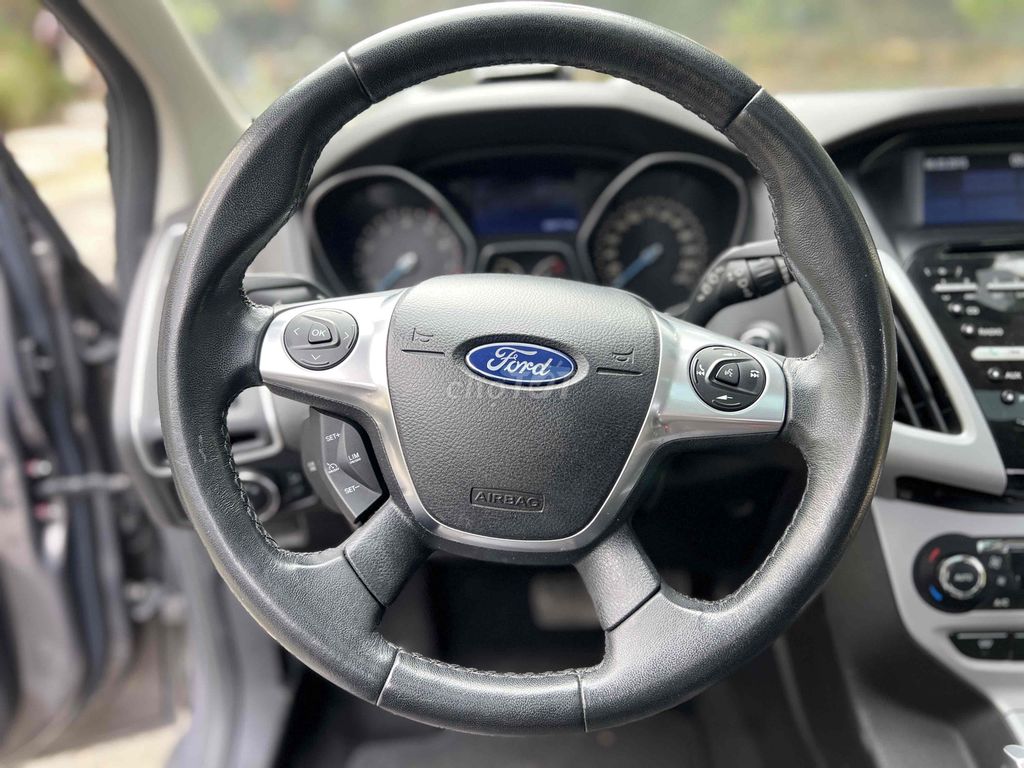 Ford Focus 2.0S 2015 Xám 68000 km. Mua bán Ô tô tại Thành phố Thuận An Bình Dương được đăng bởi Thành Nam hình 9
