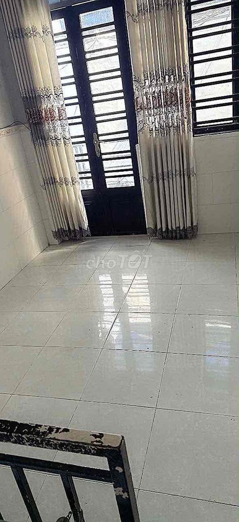Cho Thuê nhà nhỏ nguyên căn riêng biệt Cách mặt tiền đường vạn kiếp 25
