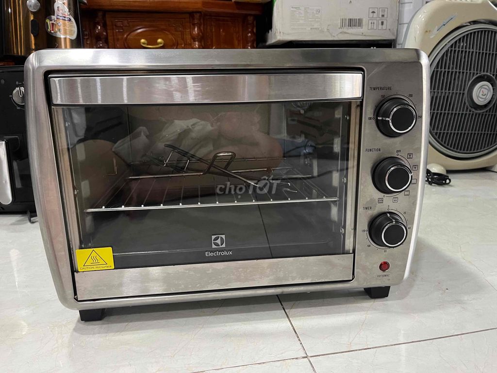 Lò nướng Electrolux EOT30MXC 30 lít