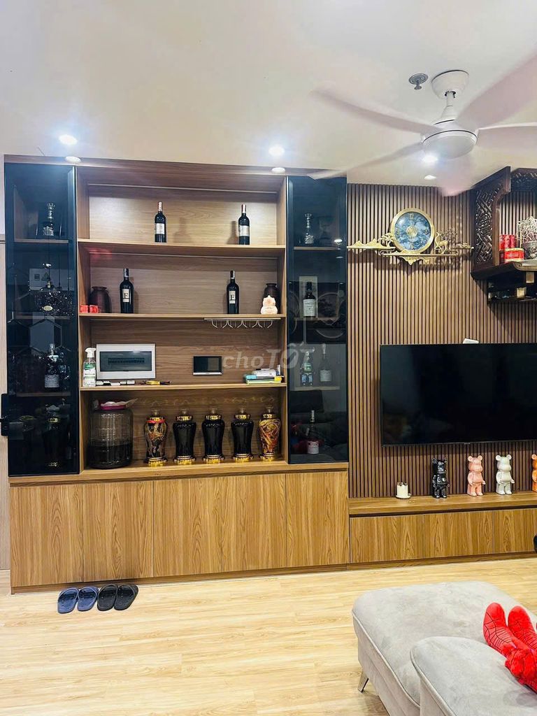 Bán căn hộ 3PN 75m S2 full đồ 4.85 tỷ KĐT Vinhomes Smart City