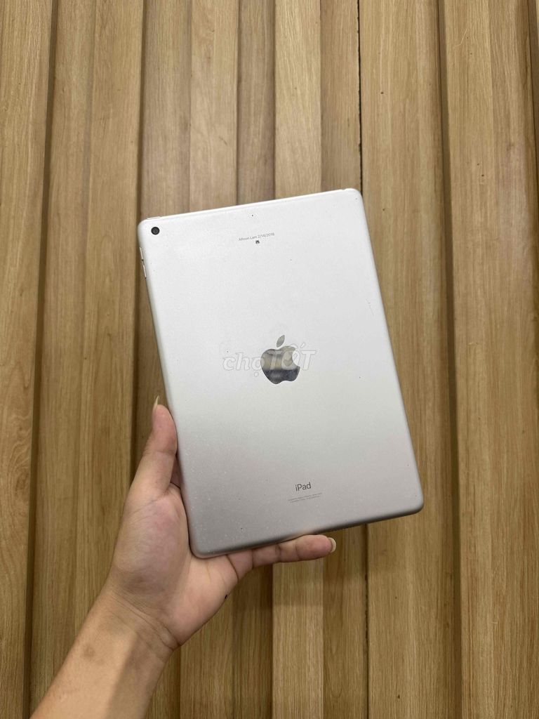 Apple iPad Gen 9 64GB Wifi Bạc Đã sử dụng. Mua bán Máy tính bảng tại Quận Đống Đa Hà Nội được đăng bởi  Đức Mobile hình 1