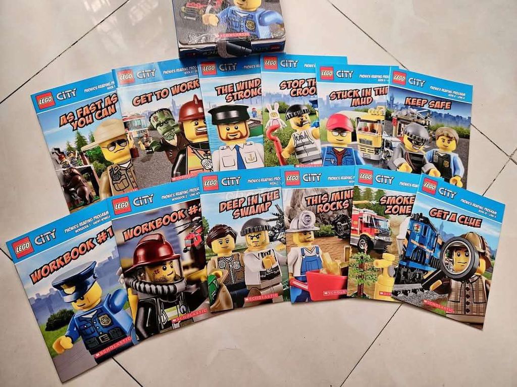 Thanh lý hộp 12 sách tiếng Anh Lego cho bé