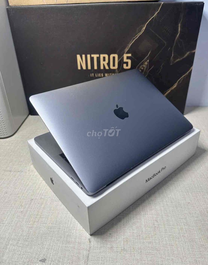 Laptop MacBook Pro 2017 i7 ram 16GB, touchbar. Mua bán Laptop tại Quận 12 Tp Hồ Chí Minh được đăng bởi Mr T hình 1