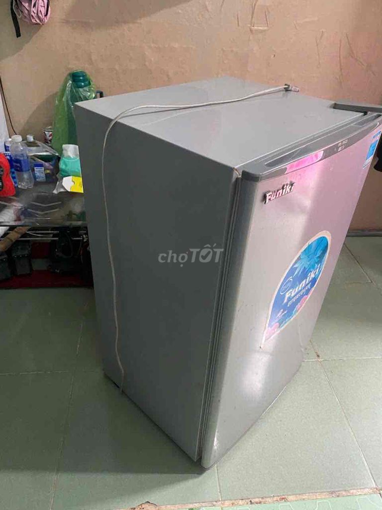 Tủ lạnh Funiki 91 lít Xám. Mua bán Tủ lạnh tại Thành phố Thuận An Bình Dương được đăng bởi Nguyễn Hồng Nhi hình 1