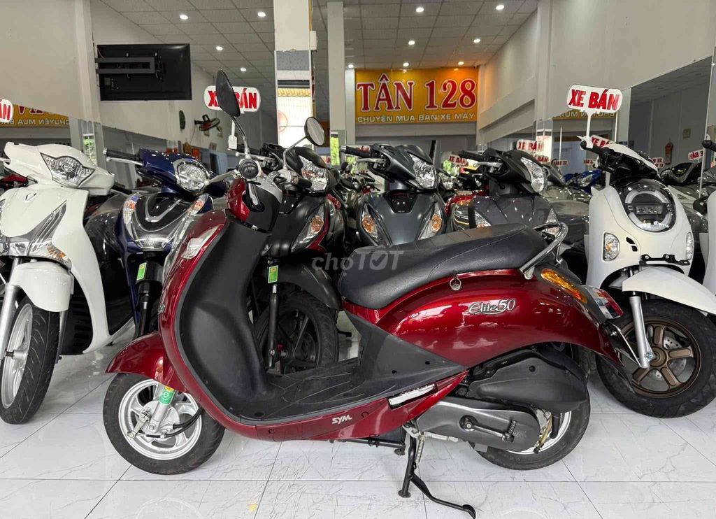 ELITE 50cc-2020. Zin Cọp. Odo 11k. Vỏ Zin Cặp. Mua bán Xe máy tại Thành phố Rạch Giá Kiên Giang được đăng bởi XE MÁY CŨ TÂN 128 hình 2