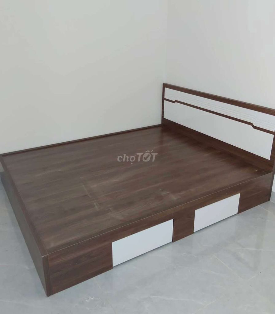 GIƯỜNG GỖ CÔNG NGHIỆP MDF 1M6 2M CÓ 2 HỘP KÉO . Mua bán Giường, chăn ga gối nệm tại Thành phố Thuận An Bình Dương được đăng bởi Tủ nhựa đài loan hoàng quân hình 1
