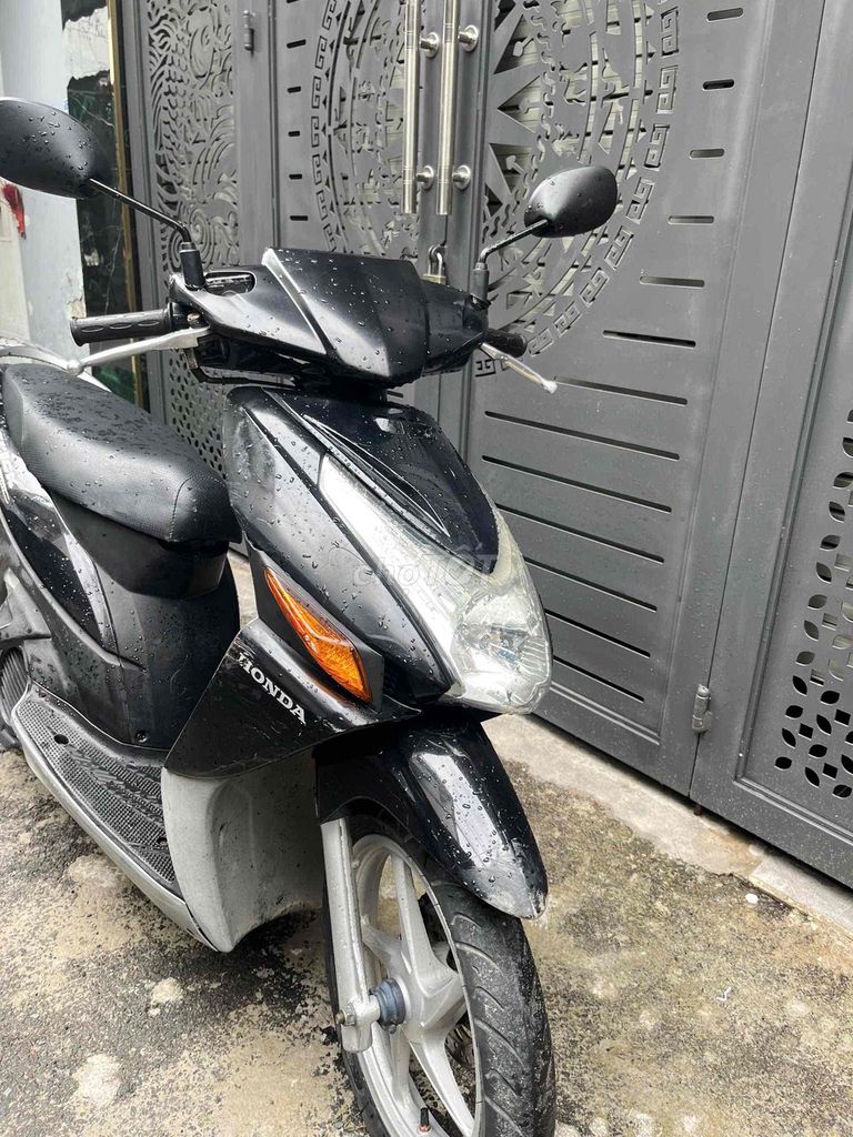 Xe nhà ít đi,giấy tờ đầy đủ,biển số thành phố. Mua bán Xe máy tại Quận Gò Vấp Tp Hồ Chí Minh được đăng bởi Thảo Nhi hình 2