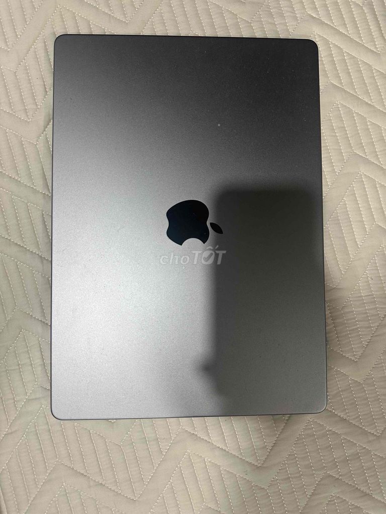 bán macbook pro M3 ram 8Gb ssd 512. Mua bán Laptop tại Quận Hoàng Mai Hà Nội được đăng bởi Xuân Hiện hình 1