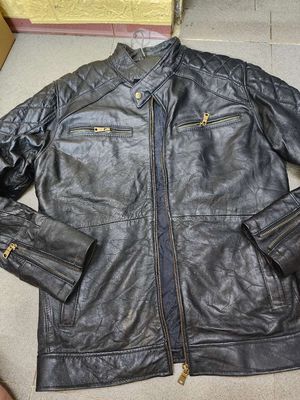 Áo da cừu cổ trụ bán rẻ. Mua bán Quần áo tại Quận Ngũ Hành Sơn Đà Nẵng được đăng bởi Đại Việt secondhand