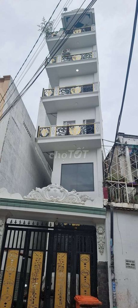 Chính chủ, 48 phòng, 6 tầng, 273,4m2 nở hậu
