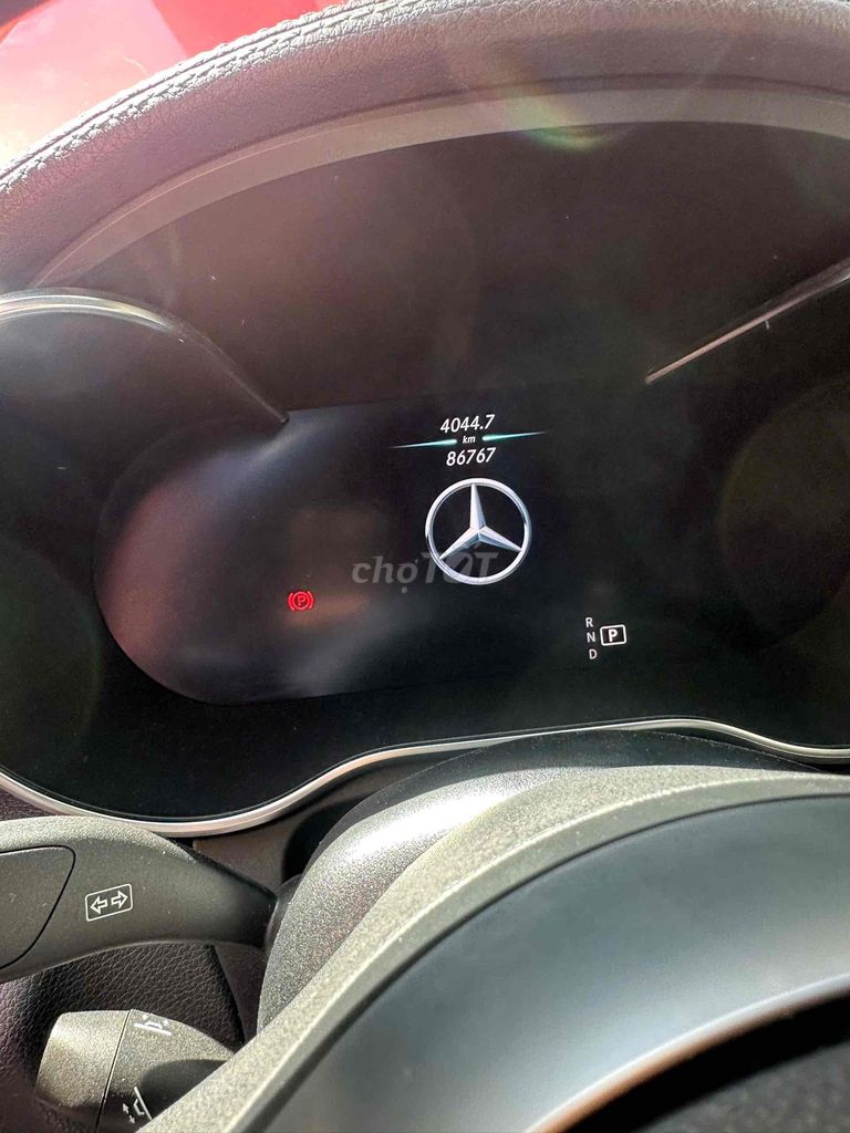 Мерседес-Бенц C300 AMG красный 86767 км