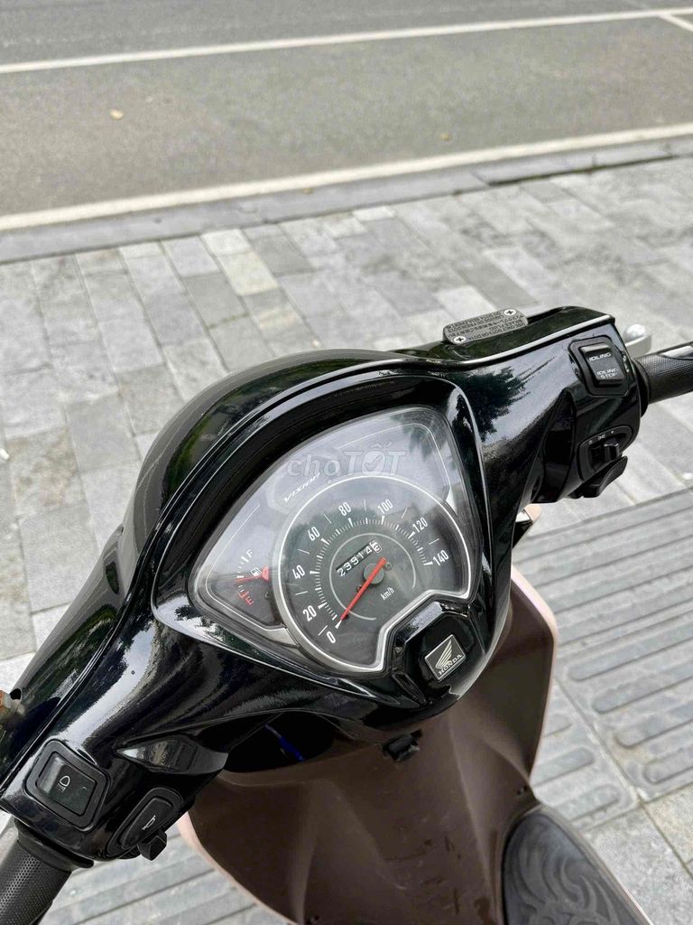 Honda Vision 2019, decal Hồng, odo 2 vạn. Mua bán Xe máy tại Quận Hoàng Mai Hà Nội được đăng bởi Bình Long hình 3