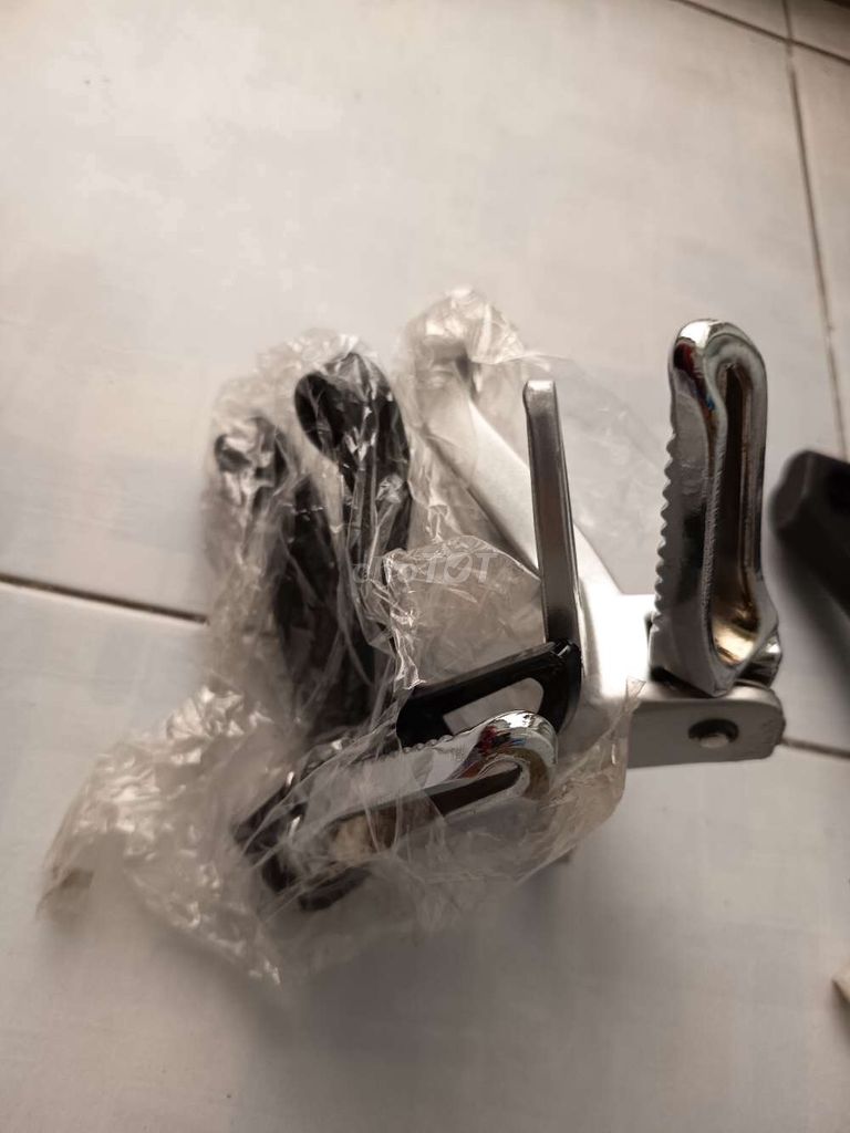 Dọn kho cuối năm rẻ bèo. Mua bán Phụ tùng xe tại Quận 4 Tp Hồ Chí Minh được đăng bởi Cường hình 4