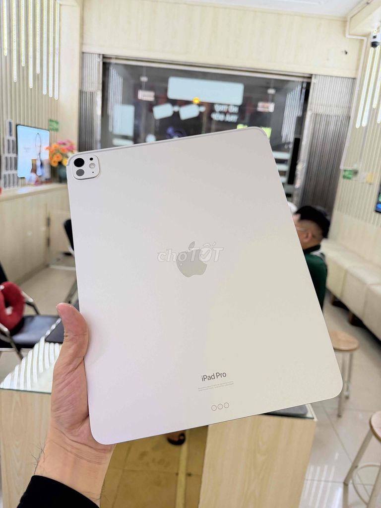 Apple iPad Pro M4 13 inch 256GB Trắng. Mua bán Máy tính bảng tại Quận Bình Tân Tp Hồ Chí Minh được đăng bởi Fan Apple  hình 1
