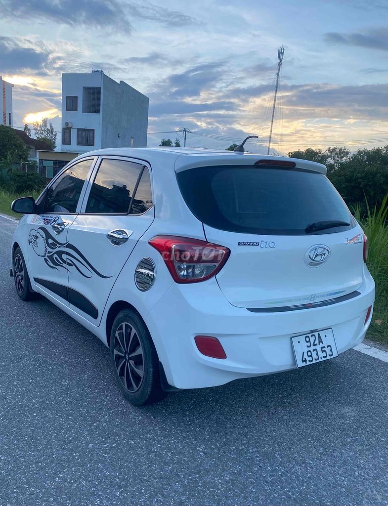Hyundai Grand i10 2015 1.0 Base - 90000 km. Mua bán Ô tô tại Huyện Thăng Bình Quảng Nam được đăng bởi Công Minh hình 4
