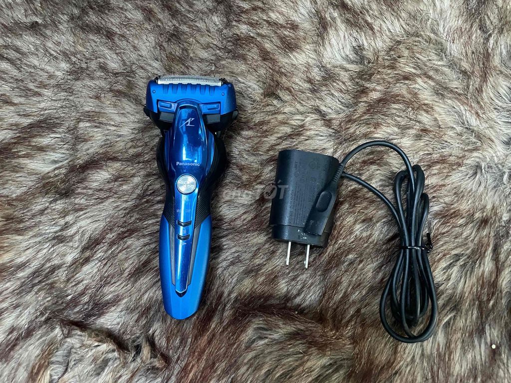 Máy cạo râu Panasonic ES-ST8Q Xanh. Mua bán Phụ kiện thời trang khác tại Thành phố Trà Vinh Trà Vinh được đăng bởi Huỳnh Lê Tân hình 1