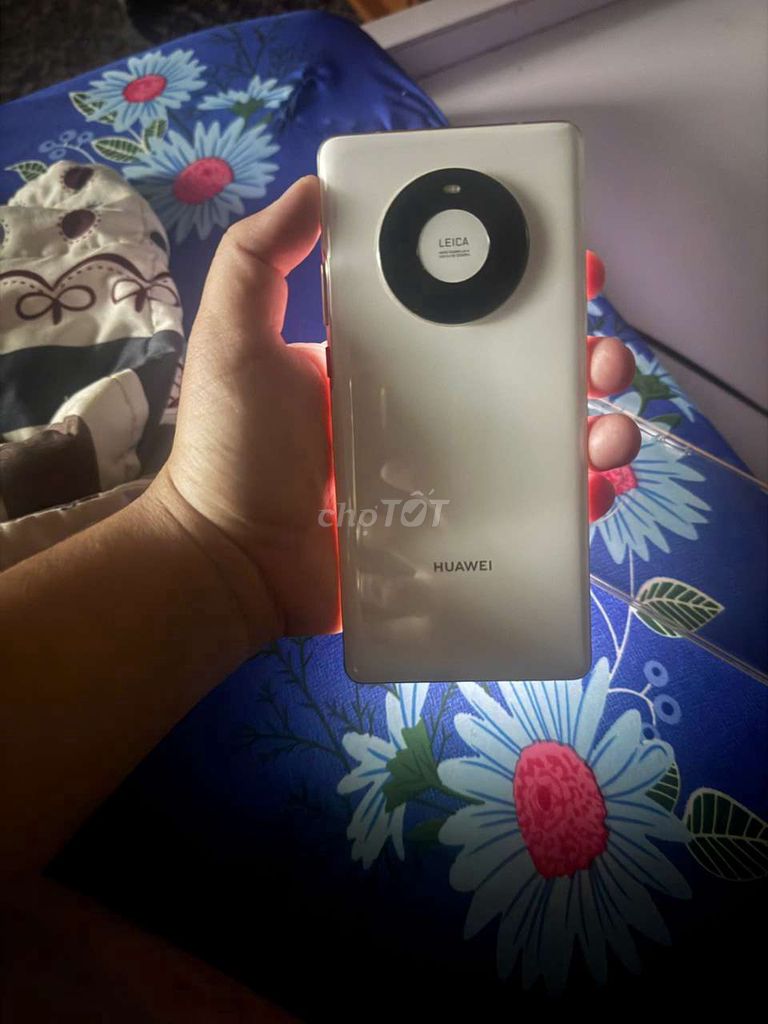 Huawei Mate 40 Pro 128GB Trắng. Mua bán Điện thoại tại Quận Bình Tân Tp Hồ Chí Minh được đăng bởi Trung Iga hình 1