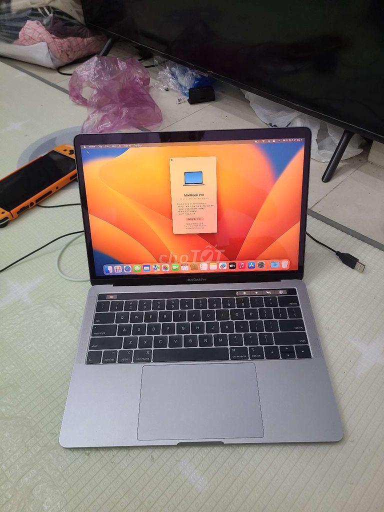 Apple MacBook Pro 2019 tuochbar. Mua bán Laptop tại Thành phố Thủ Đức Tp Hồ Chí Minh được đăng bởi Long hình 1