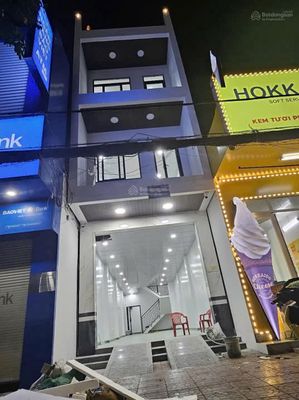 CHO THUÊ NHÀ 1 TRỆT 2LẦU MỚI 100%, 88M2 (DTSD=352M2)- MT NGUYỄN VĂN CỪ. Cho thuê nhà ở tại Quận Ninh Kiều Cần Thơ được đăng bởi chính chủ