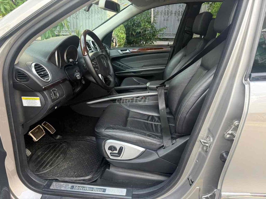Mercedes Benz GL 450 đời cuối 2007. Mua bán Ô tô tại Huyện Bình Chánh Tp Hồ Chí Minh được đăng bởi Như Đạo hình 8