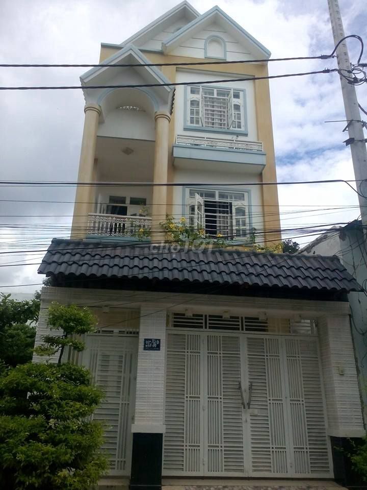 $Cho thuê nhà Đẹp-Hẻm Dương Quảng Hàm,P5. 3L, 16,5TR $