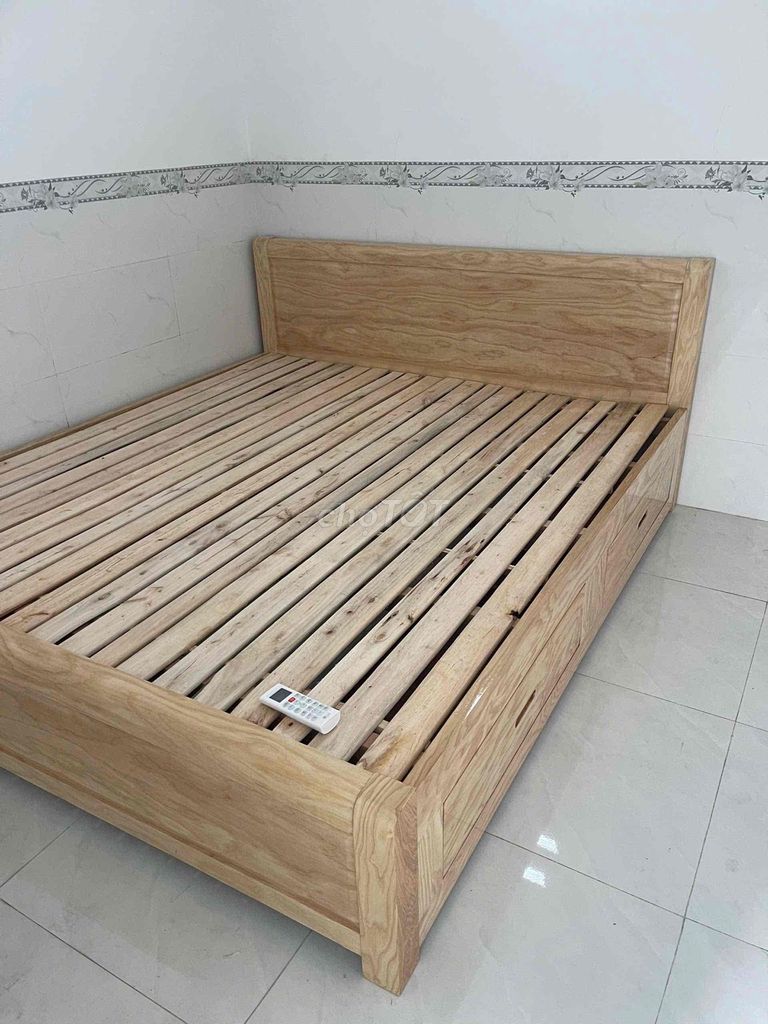 Giường ngủ 1.8x2m Mới. Mua bán Giường, chăn ga gối nệm tại Thành phố Biên Hòa Đồng Nai được đăng bởi Lê Thị Huệ hình 1