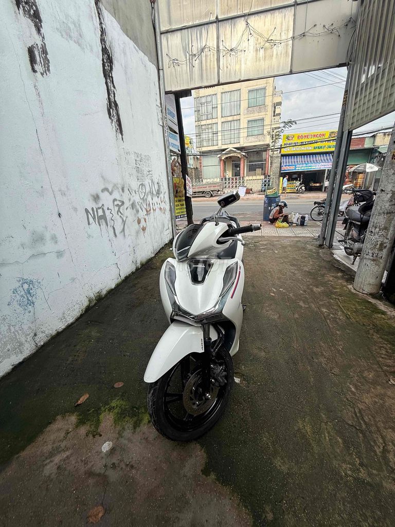 sh-150-2022-xe zin chính rút hồ sang tên toàn quốc. Mua bán Xe máy tại Thành phố Thuận An Bình Dương được đăng bởi Nguyễn Văn dũng hình 1