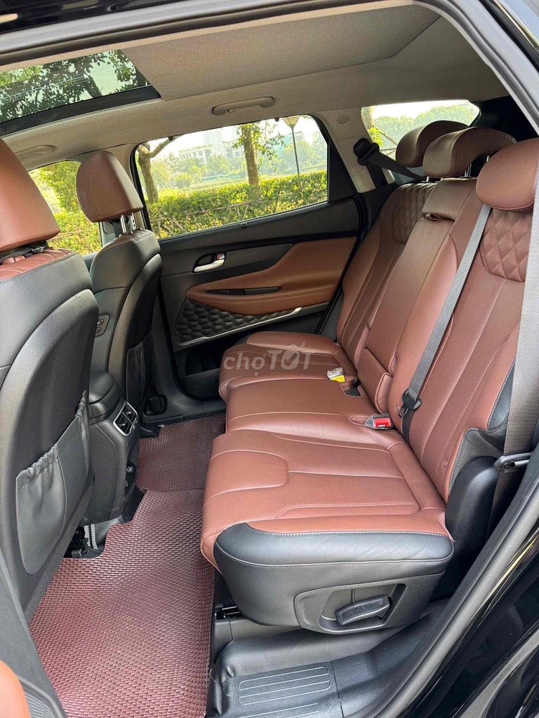 Hyundai Santa Fe 2024 2.2 full Dầu - 19.000km-Vip. Mua bán Ô tô tại Quận Đống Đa Hà Nội được đăng bởi TRUNG HIẾU AUTO hình 15