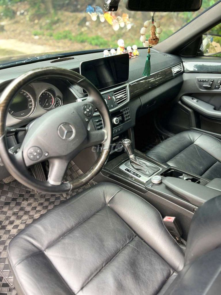 Hàng tốt - Mercedes Benz 2010 E250 AMG. Mua bán Ô tô tại Thành phố Thuận An Bình Dương được đăng bởi Xe zin hình 14