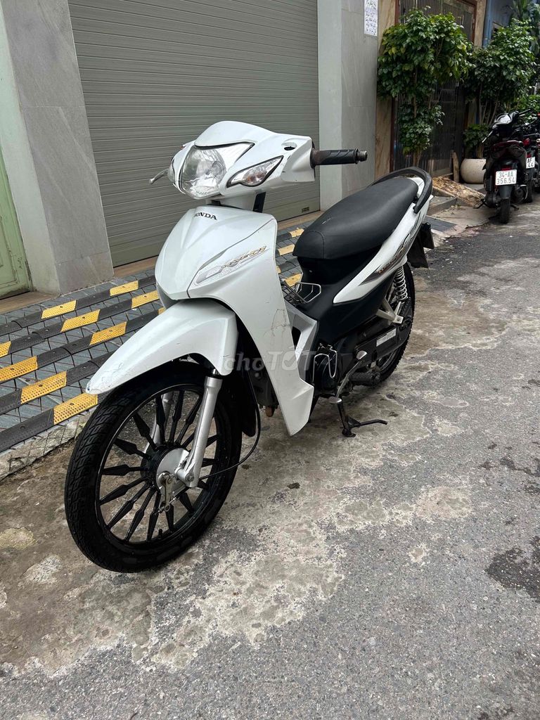 Белые номера автомобилей Honda Wave