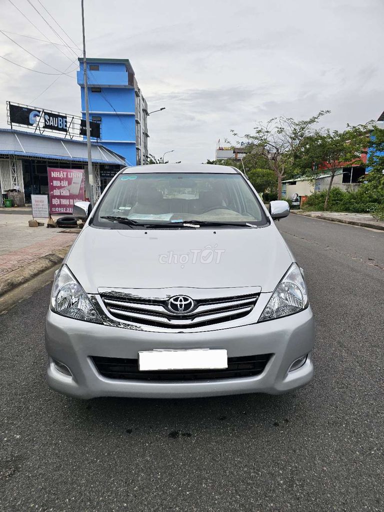 Toyota Innova 2010 G