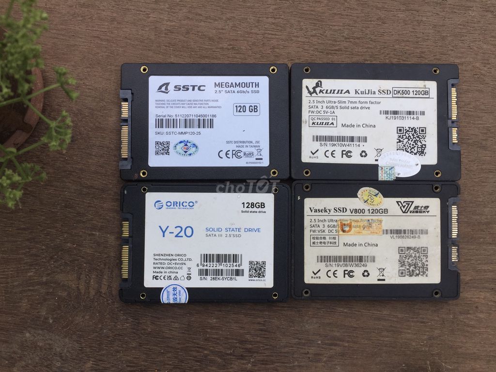 SSD 120gb 4 cái chạy tốt