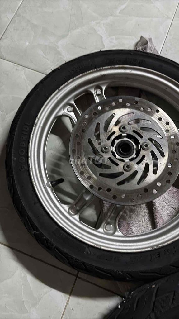 bánh mâm AB 2017. Mua bán Phụ tùng xe tại Quận 8 Tp Hồ Chí Minh được đăng bởi Nguyễn Trung Hieu hình 3