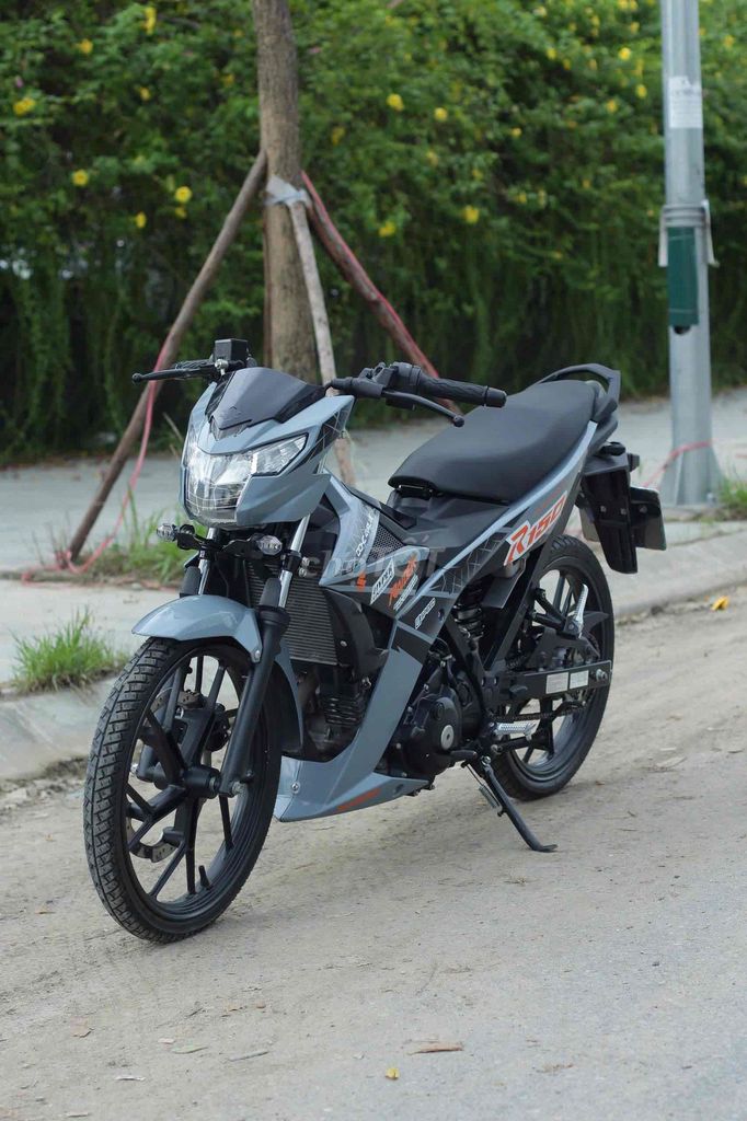 siêu phẩm raider 2024, xe chạy hơn 2000km. Mua bán Xe máy tại Quận Hoàng Mai Hà Nội được đăng bởi Thành hình 2