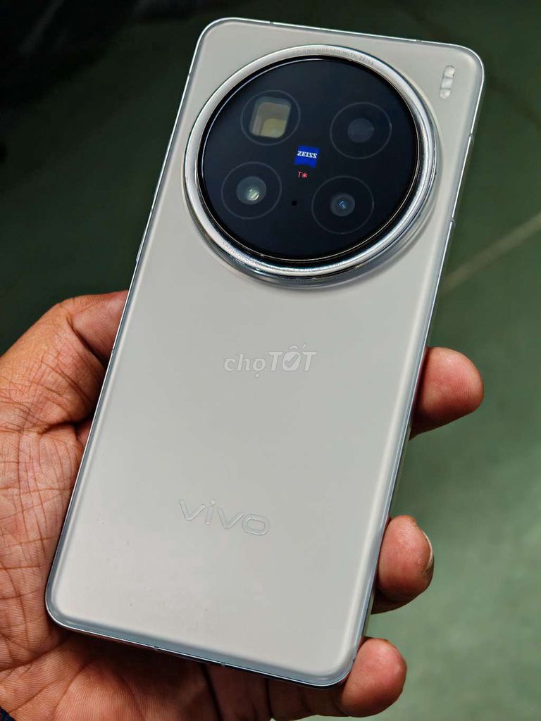 Vivo X200 pro 12/256 zin chuẩn HOÀN HẢO CHỨC NĂNG. Mua bán Điện thoại tại Quận 10 Tp Hồ Chí Minh được đăng bởi Sky Nguyen hình 1