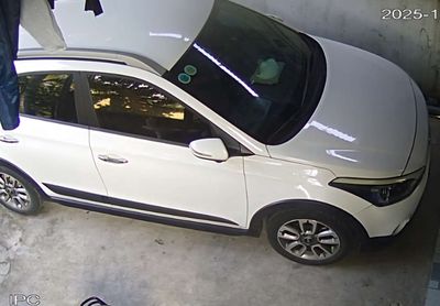 Hyundai i20 Active 2015 Trắng 75000 km