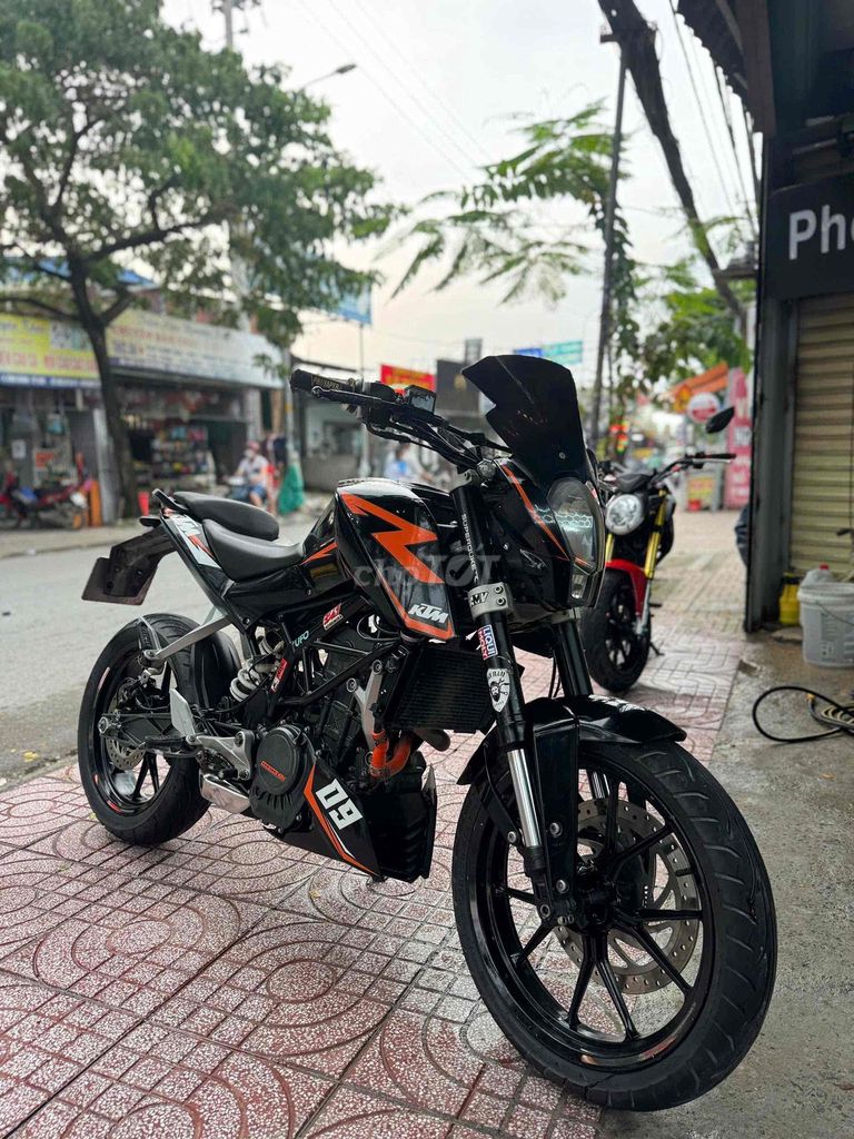KTM Duke 200 biển số thành phố chính chủ. Mua bán Xe máy tại Huyện Bình Chánh Tp Hồ Chí Minh được đăng bởi Phong Vũ hình 3