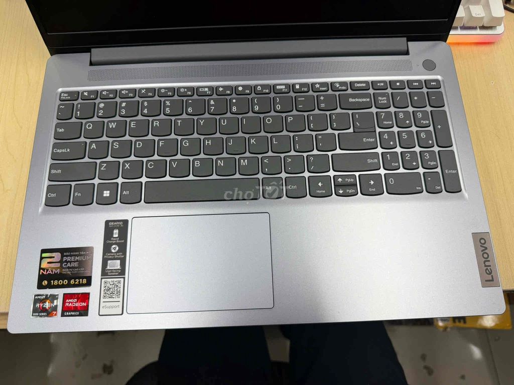 Lenovo IdeaPad Slim 3. Mua bán Laptop tại Quận 4 Tp Hồ Chí Minh được đăng bởi Huỳnh Lin Tông hình 1